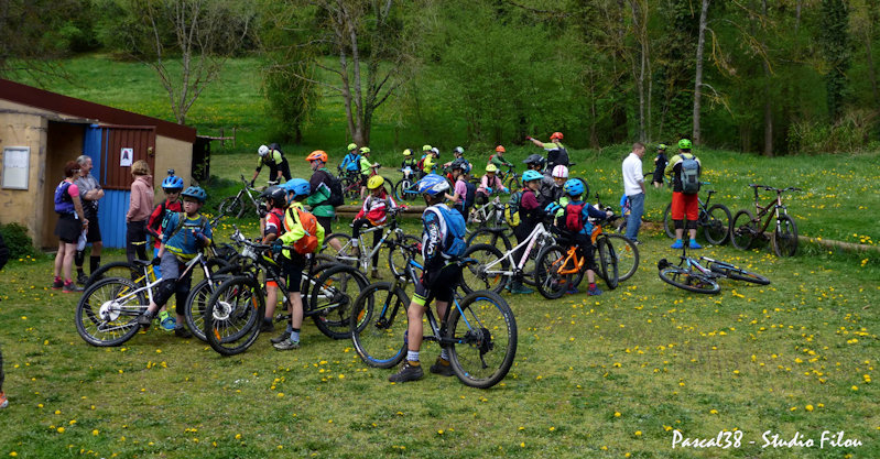 2019-04-24 Un “petit tour en forêt”.