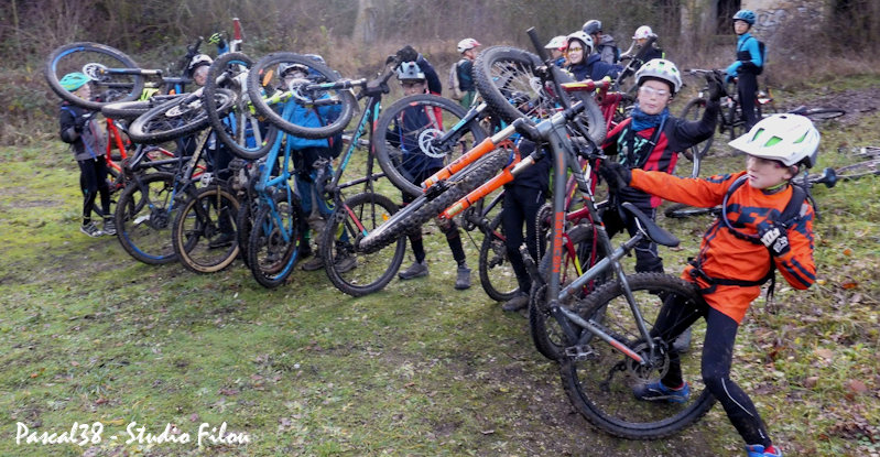 2019-12-18 Gouter de Noel Ecole Vtt du mercredi