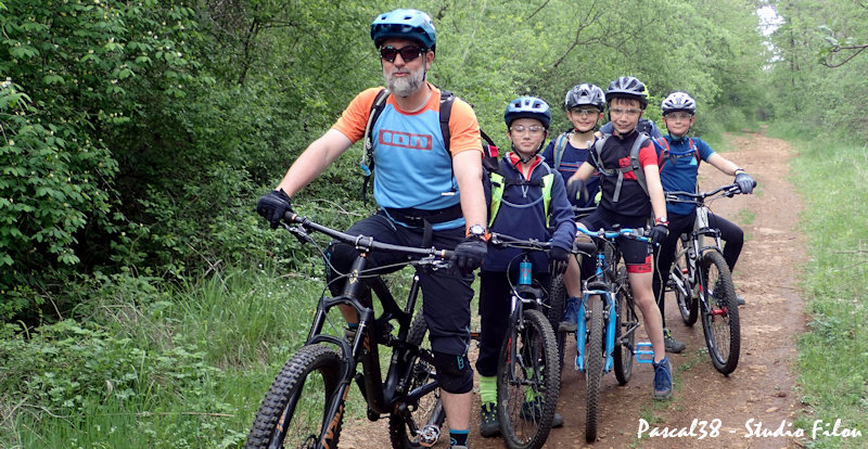 2021-05-12 E-Vtt Mercredi sur le Mont-Saint-Quentin.