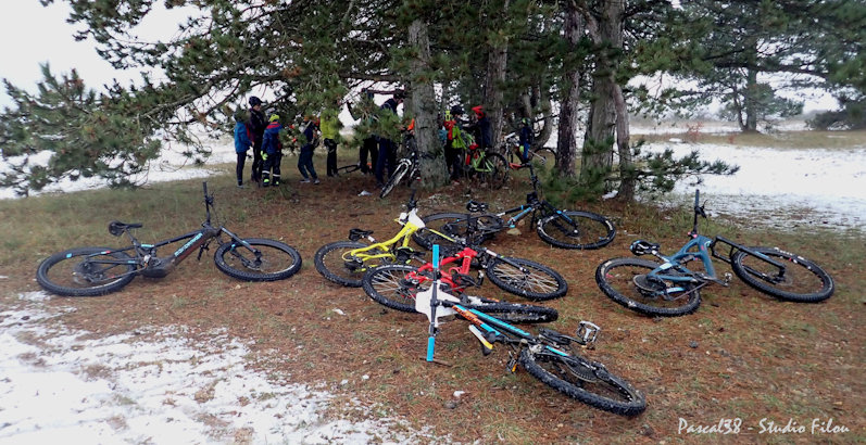 2023-11-29 EVtt Mercredi Première Neige !